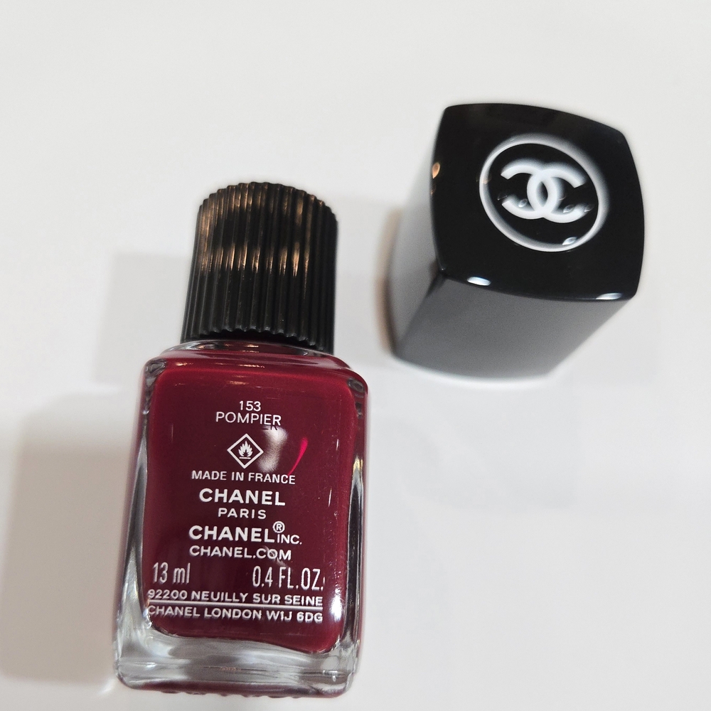 CHANEL MAKEUP BUNDLE:922 PASSION PINK Lip Balm+153 POMPIER  Nail Polish New - Picture 8 of 12